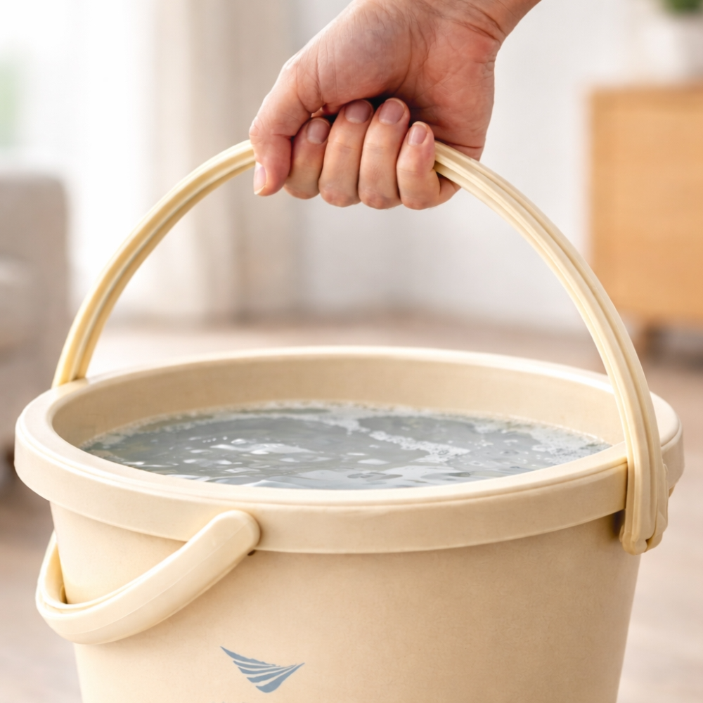 20L Plastic Bucket with Lid & Handle – Multi-Purpose Storage Bucket (33cm × 36cm)