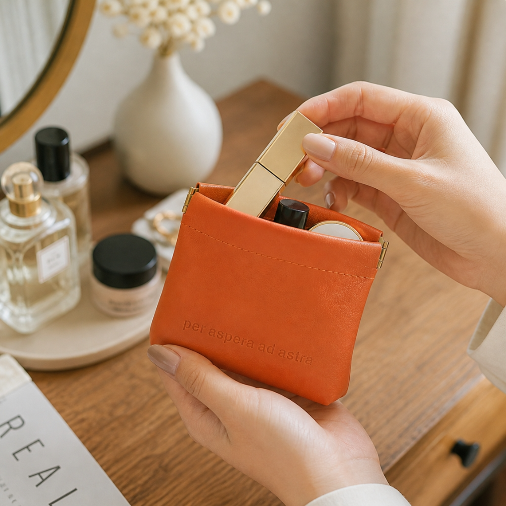 Mini Makeup Pouch - Elegant Travel Organizer (12cm)